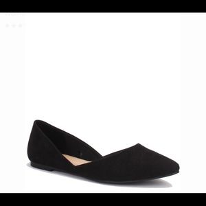 Black Pointed Flats